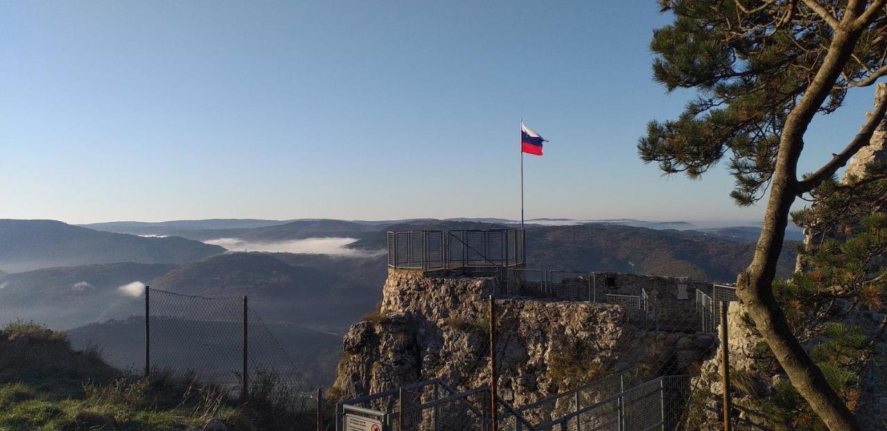 Beautiful Črni Kal