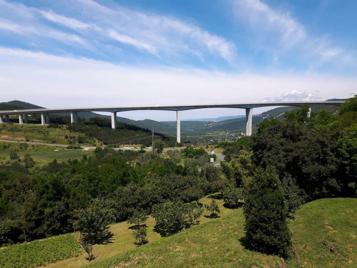 Beautiful Črni Kal